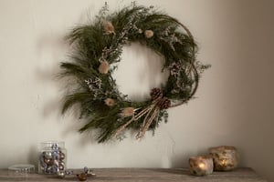 nkuku Adiela Wreath | Christmas Decorations | One Size | Natural & Moss