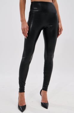 AKIRA Slim Thicc 4 Way Stretch Legging | Black | Size 1X