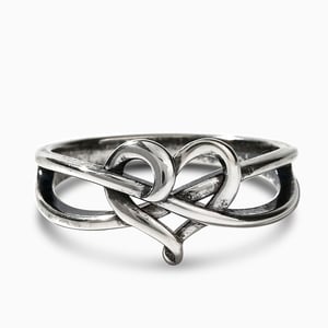 Jeulia "Intertwined Heart" Sterling Silver Ring