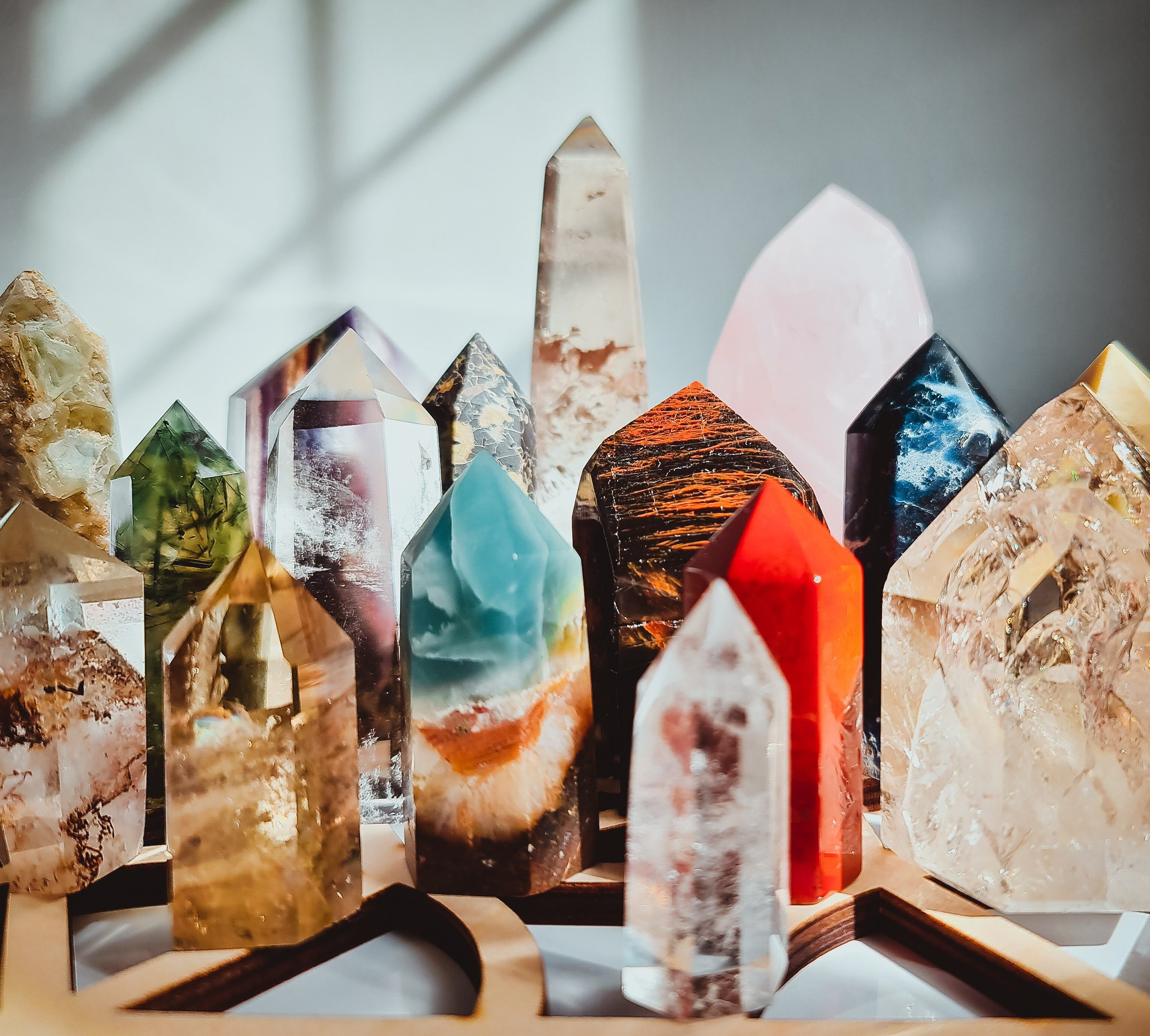 What are the Meanings of Different Crystals and Their Properties?￼