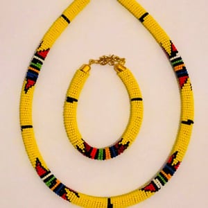 African Beaded Zulu Necklace & Bracelet Set