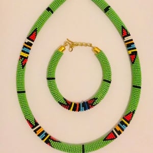 African Beaded Zulu Necklace & Bracelet Set