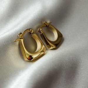 Ana Hoop Earrings