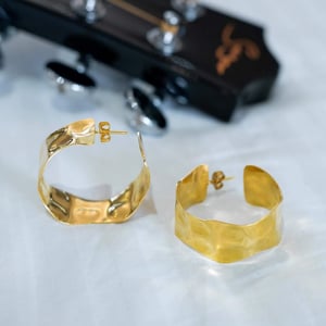 Jina earrings medium - Handmade in Kenya