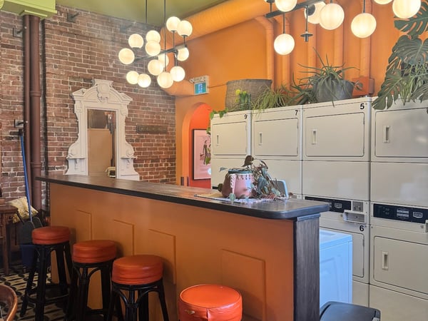 Ten Toes Coffee House & Laundry