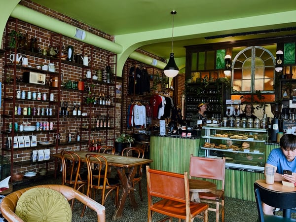 Ten Toes Coffee House & Laundry