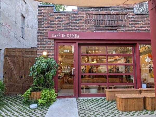 Cafe In Gamba Laurier