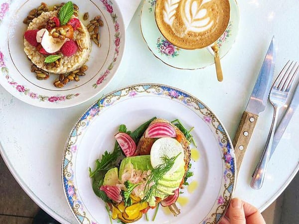 Dilly Dally Coffee Cafe