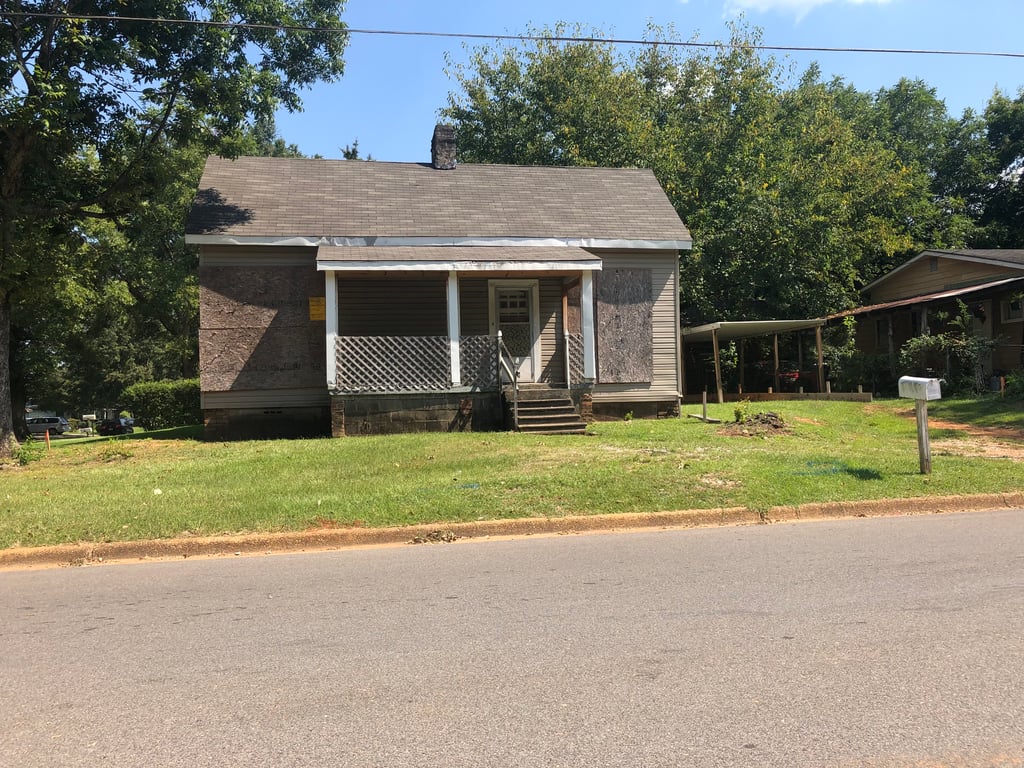 Delopidated house to be renovated.