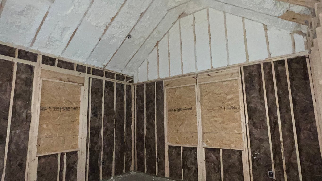 Foam insulation to reduce heat loss.