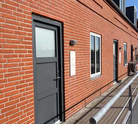 apartment Velholdt lejemål fra 2004 med parkering