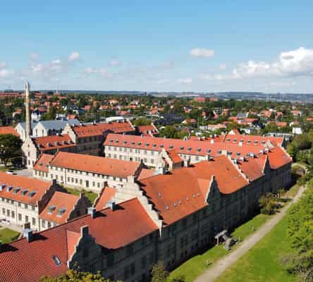apartment Rental apartments in historic surroundings near forest and beach