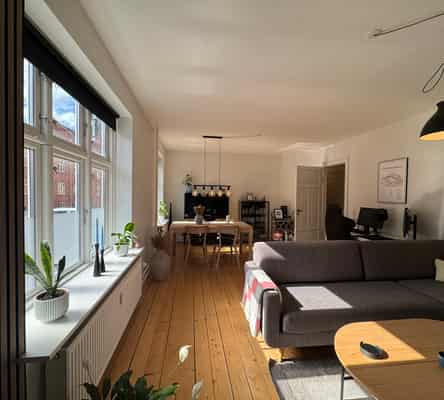 apartment Lys 2-værelses lejlighed nær Østre Anlæg