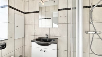 Renoveret 3-værelses lejlighed med moderne faciliteter - Overgade, Odense C - 3