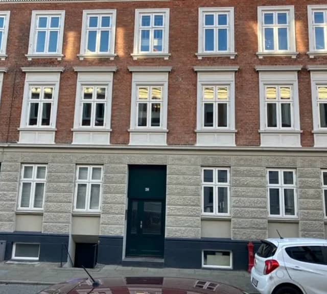 apartment Lys 2-værelses bolig med central placering i Aalborg