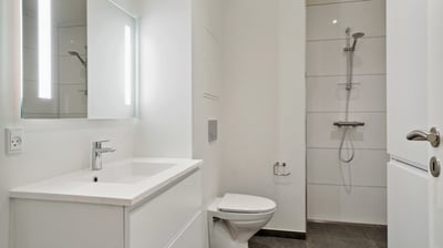 Central, nyrenoveret 2-værelses lejlighed i Odense - Kongensgade, Odense C - 2