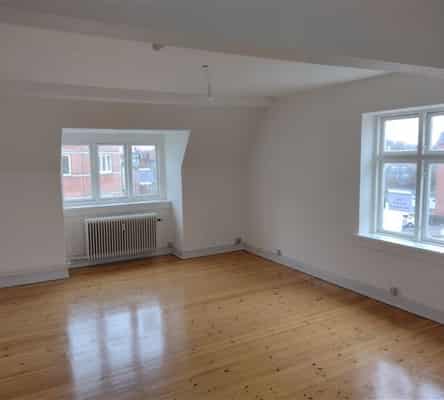 apartment Renoveret 4-værelses lejlighed i Odense C