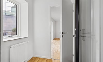 Lækker 2-værelses - perfekt placeret i Odense C! - KUN 2 MÅNEDERS DEPOSITUM - Munkemøllestræde, Odense C - 2