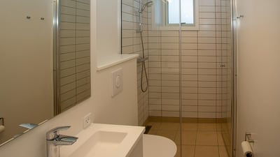 Renoveret lejlighed - nye vinduer og indgang - Stenbakkevej, Frederikshavn - 1