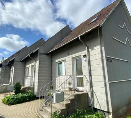 townhouse Renoveret rækkehus i Skovbakken, 3 værelser, 100 m²