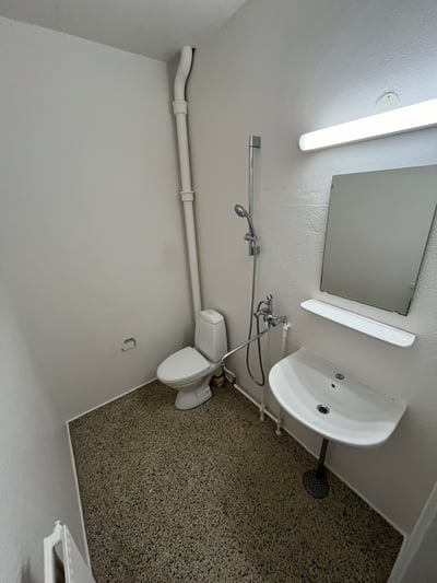 Bright 3-Room Apartment with South-Facing Living Room - Sydgaden, Herning - 3