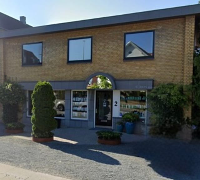 apartment Hyggelig lejlighed i centrum af Ringe ovenpå frisør salon Afrodite Coiffure.
