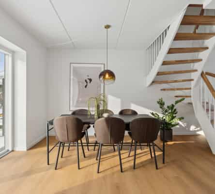 townhouse Bright two-storey terraced house with garden and 5 rooms