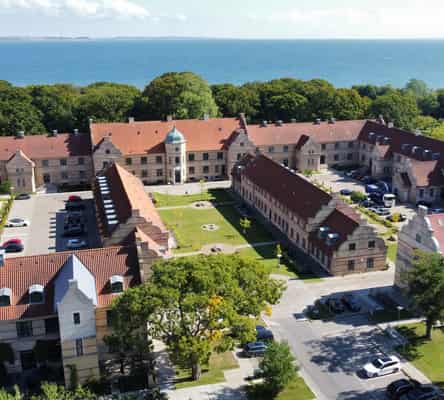 apartment Rental apartments in historic surroundings near forest and beach