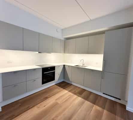 apartment Spacious 3-room apartment with a large balcony and a beautiful view