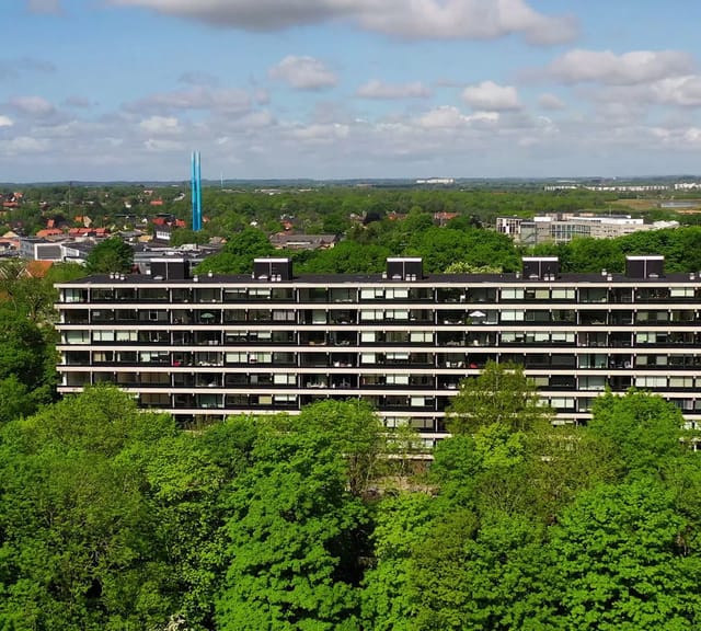 apartment 2-room apartment with large balcony in green surroundings