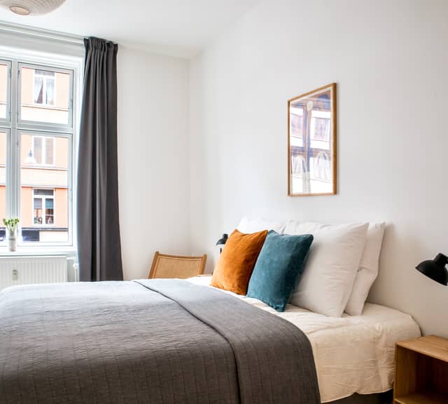 room Parværelse i nyrenoveret 7-værelses lejlighed, Nørrebro