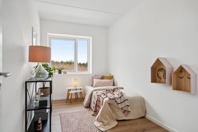 Lys 4-værelses lejlighed med sydvendt terrasse - Midgårdsvej, Odense V - 3