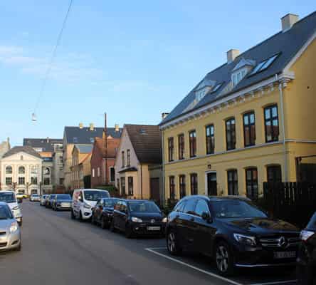 apartment Elegant and completely newly renovated apartment in an attractive Frederiksberg location