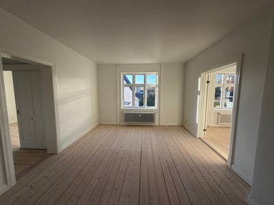 Lys og klassisk 4-værelses på 104 m2 med karnap, altan og elevator – tæt på bus og idrætsliv - Dannebrogsgade, Aalborg - 4
