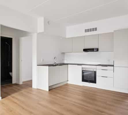 apartment Rummelig 4-værelses med solrig sydvendt altan