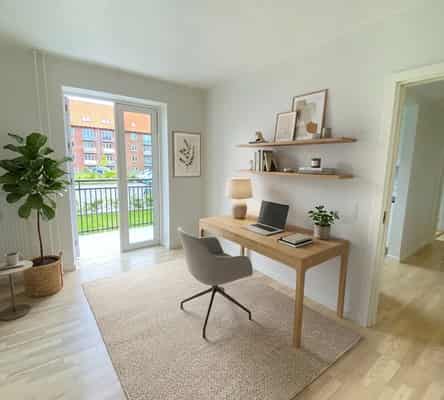 apartment Lys lejlighed med altan tæt på vand og park