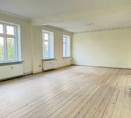 apartment Charmerende 2-værelses lejlighed, 87 m² på Nørrebrogade