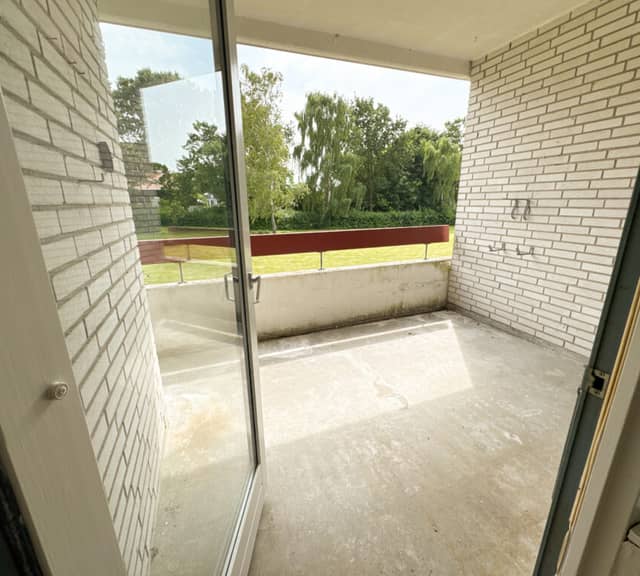 apartment Inviting 2-Room Home with a Large Balcony