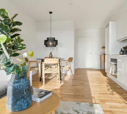 apartment Bright 2-room apartment with 7 m² balcony