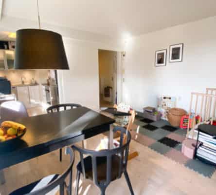 apartment Bright 2-room apartment with south-facing terrace