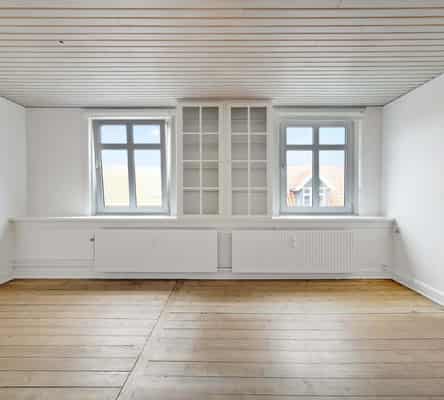apartment Central lejlighed med 2 soveværelser i Frederikshavn
