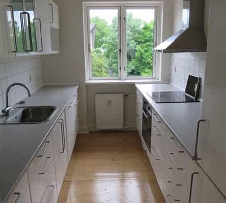 apartment Large 5-room apartment on the 1st floor in Odense M