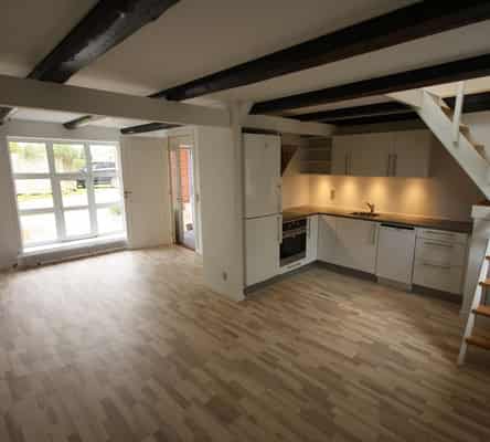 apartment Super flot 2'er med have