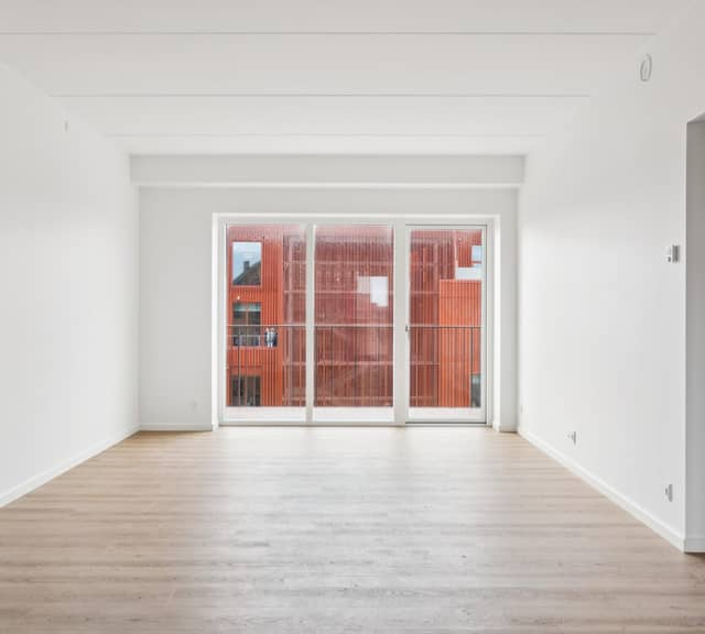 apartment Bright 4-room apartment with south-facing balcony