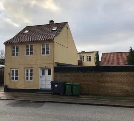 apartment Hyggelig 2-værelses lejlighed i roligt område