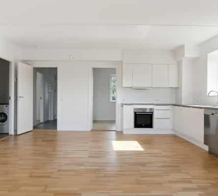 apartment Modern homes in Tækkerhusene, Hillerød: Elevator and private balcony. Perfect location near both nature and city life