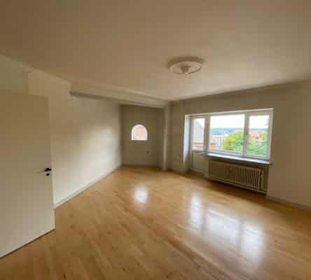 apartment Hyggelig 1-værelses i centrum med 2 altaner