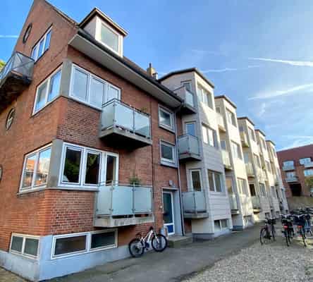 apartment Lys 2-værelses lejlighed på Thuresensgade, Odense C