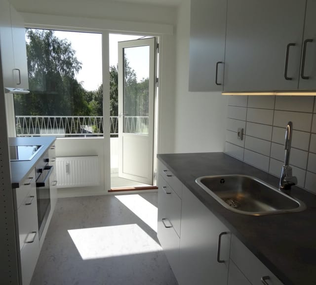apartment Lys lejlighed med altan og egen terrasse