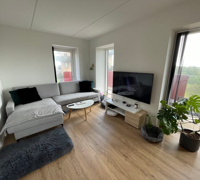 apartment Bright two-room apartment with balcony, underfloor heating and parking permit